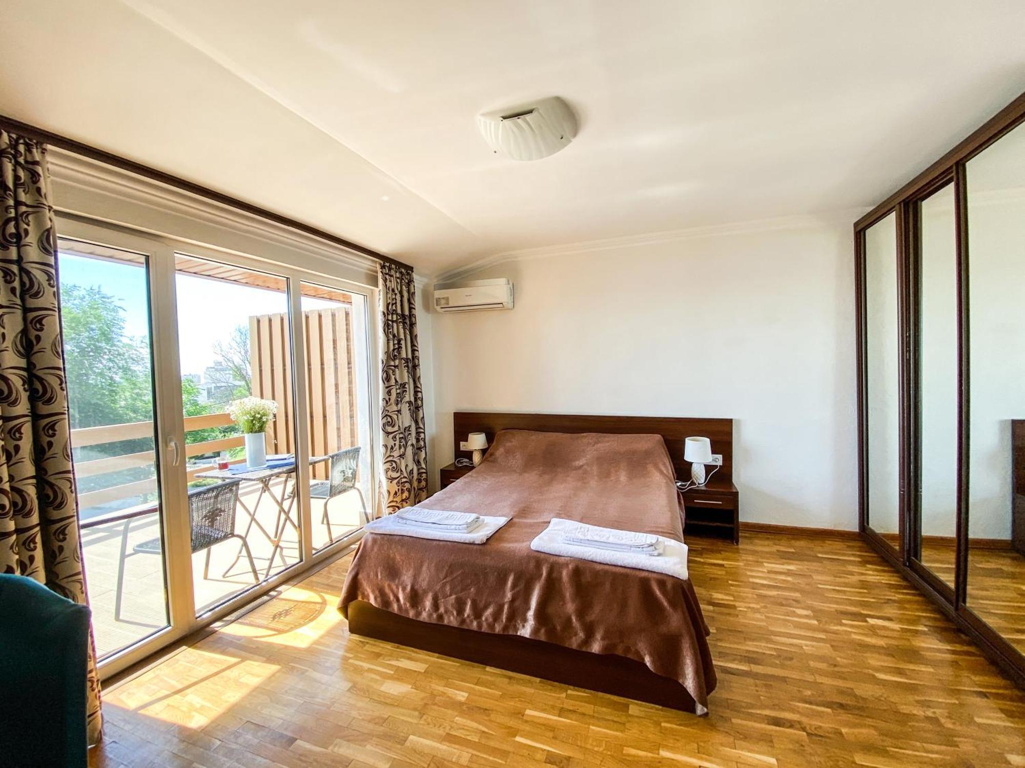 Shpinat Hotel โอเดสซา ภายนอก รูปภาพ